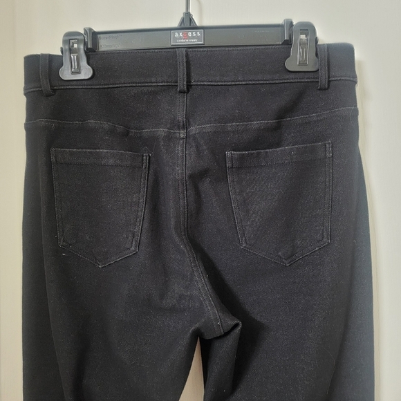 Yelete Size XL Black Skinnies Jeggings, Gently Used Condition - Picture 11 of 11